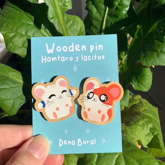 2 Pin Pack Hamtaro y Lacitos Bijou Pin de Madera Natural Ecofriendly Broche Mochila