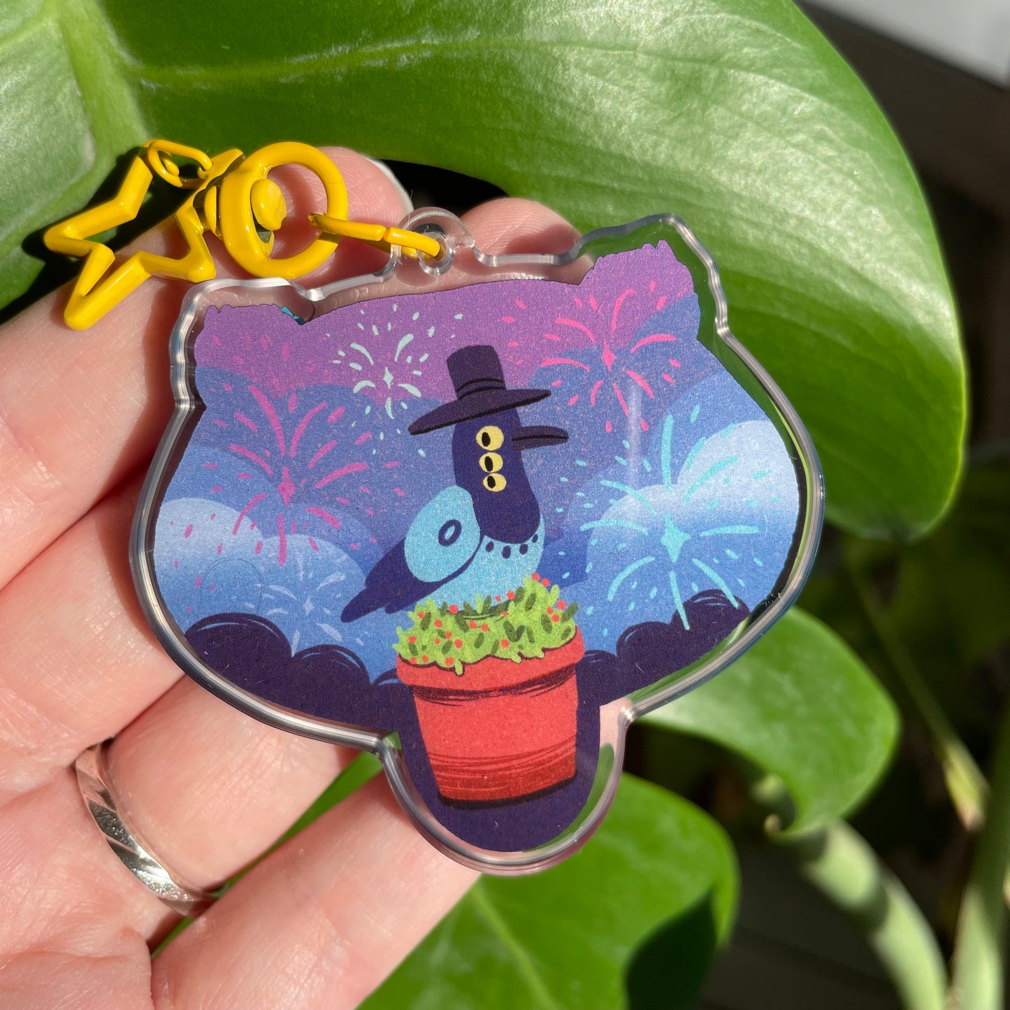 Alien Tamagotchi Shaker Keychain | Tamagotchi Shaker