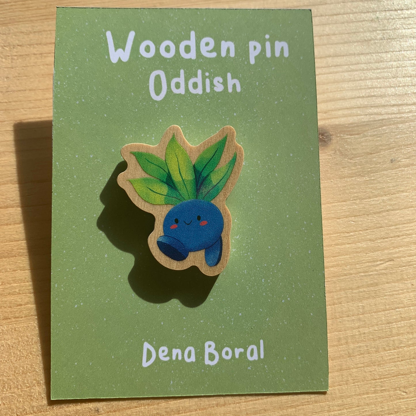 Pin de Madera Oddish-poke | Oddish Wooden Pin Badge | Oddish