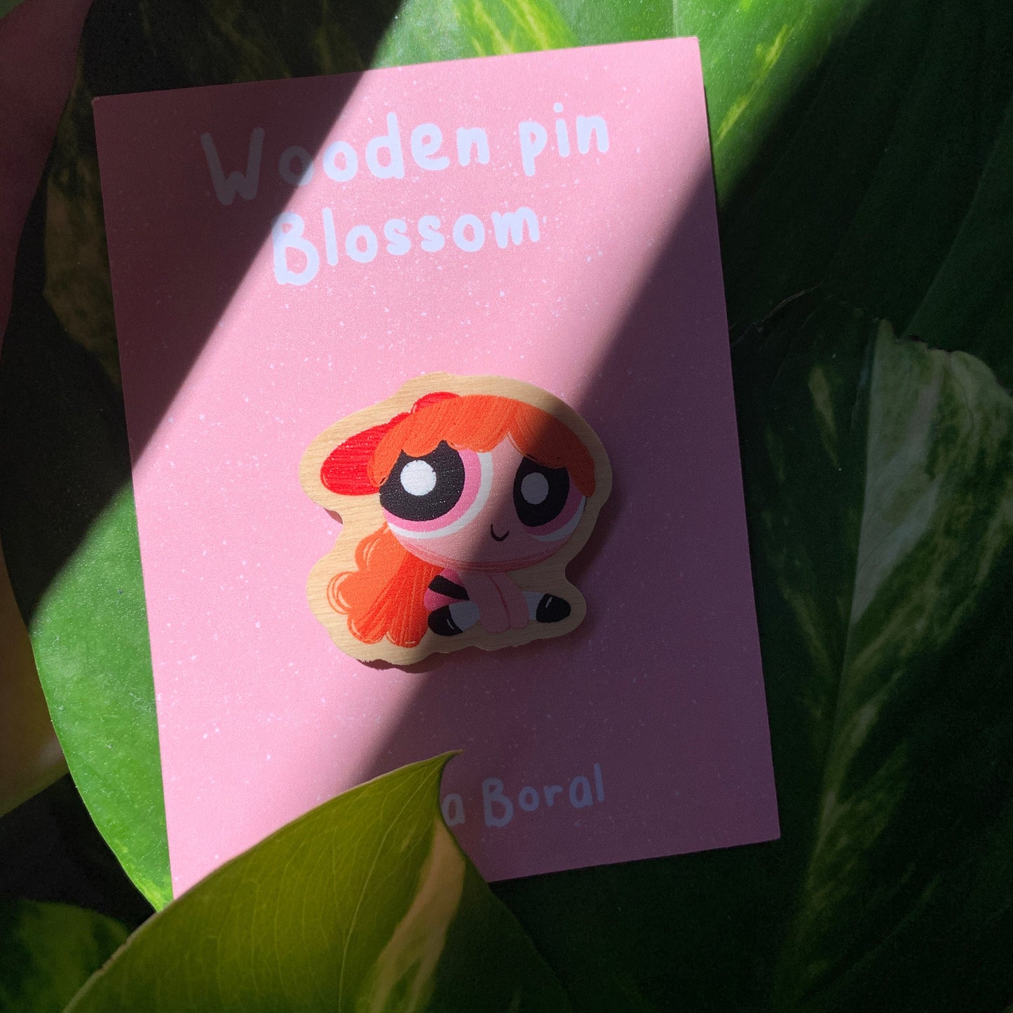 Pin de Madera Pétalo Las Supernenas | Blossom The Powerpuff girls Wooden Pin Badge | Las chicas superpoderosas Petalo