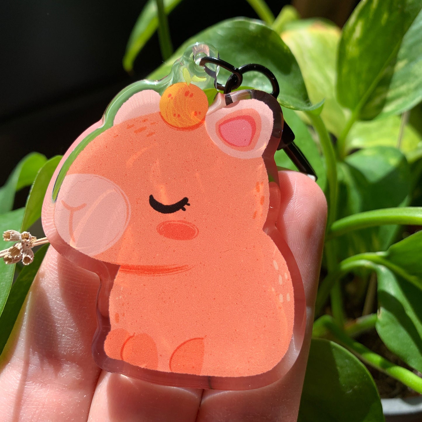 Baby Capybara Keyring: Llavero acrilico epoxy, Colgante llaves mochila