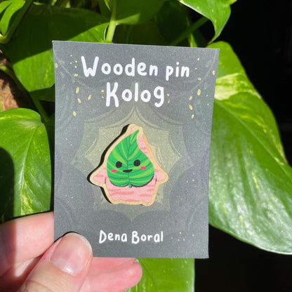 Pin de Madera Kolog verde Zelda | Zelda Green Kolog Natural Wooden Pin Badge | ECO Friendly Pine Wood