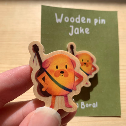 Pin de Madera Jake Hora de Aventuras | Jake el perro Wooden Pin Inspired | Pin Original Regalo Eco Friendly Madera Natural