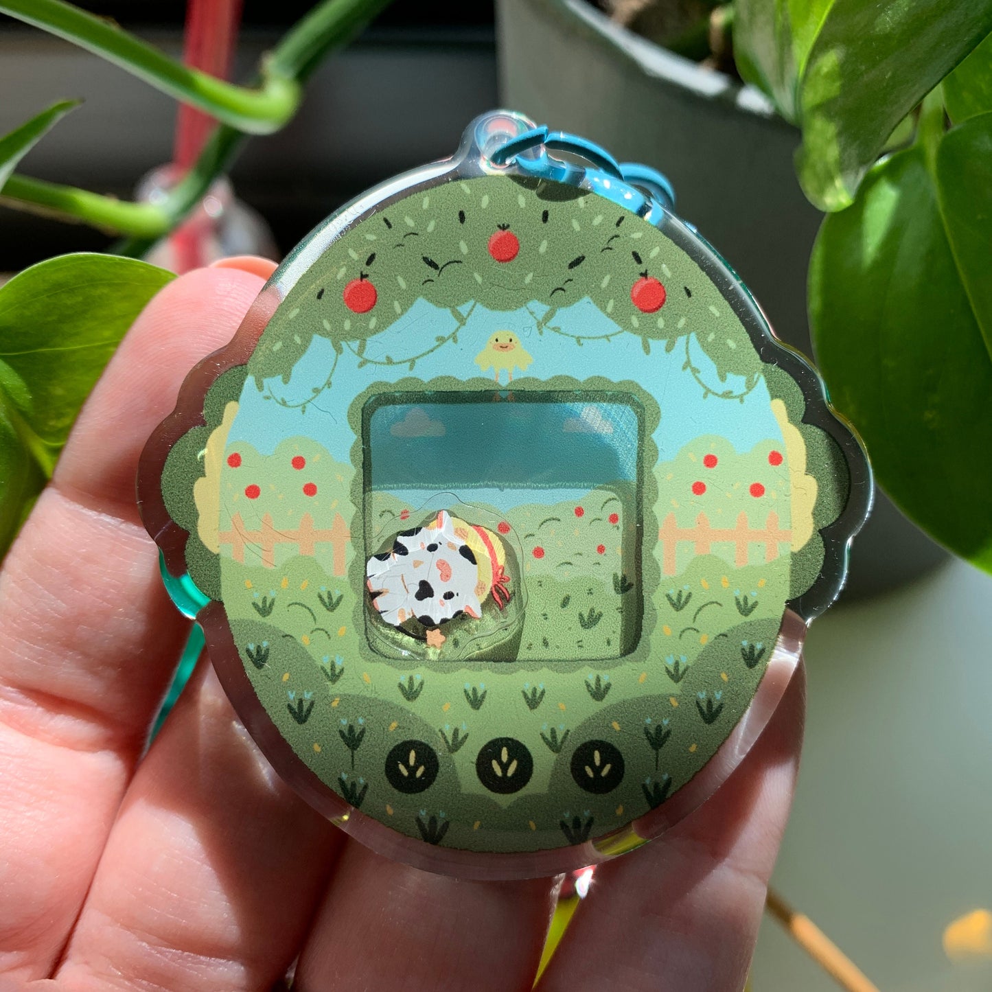 Llavero vaquita blanca | Tamagotchi shaker