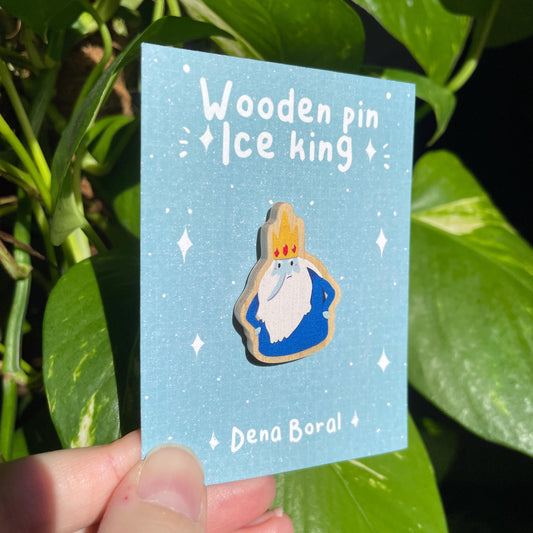 Rey Hielo Pin de madera natural | Madera natural de pino | Colección Hora de Aventuras | Adventure Time Ice King