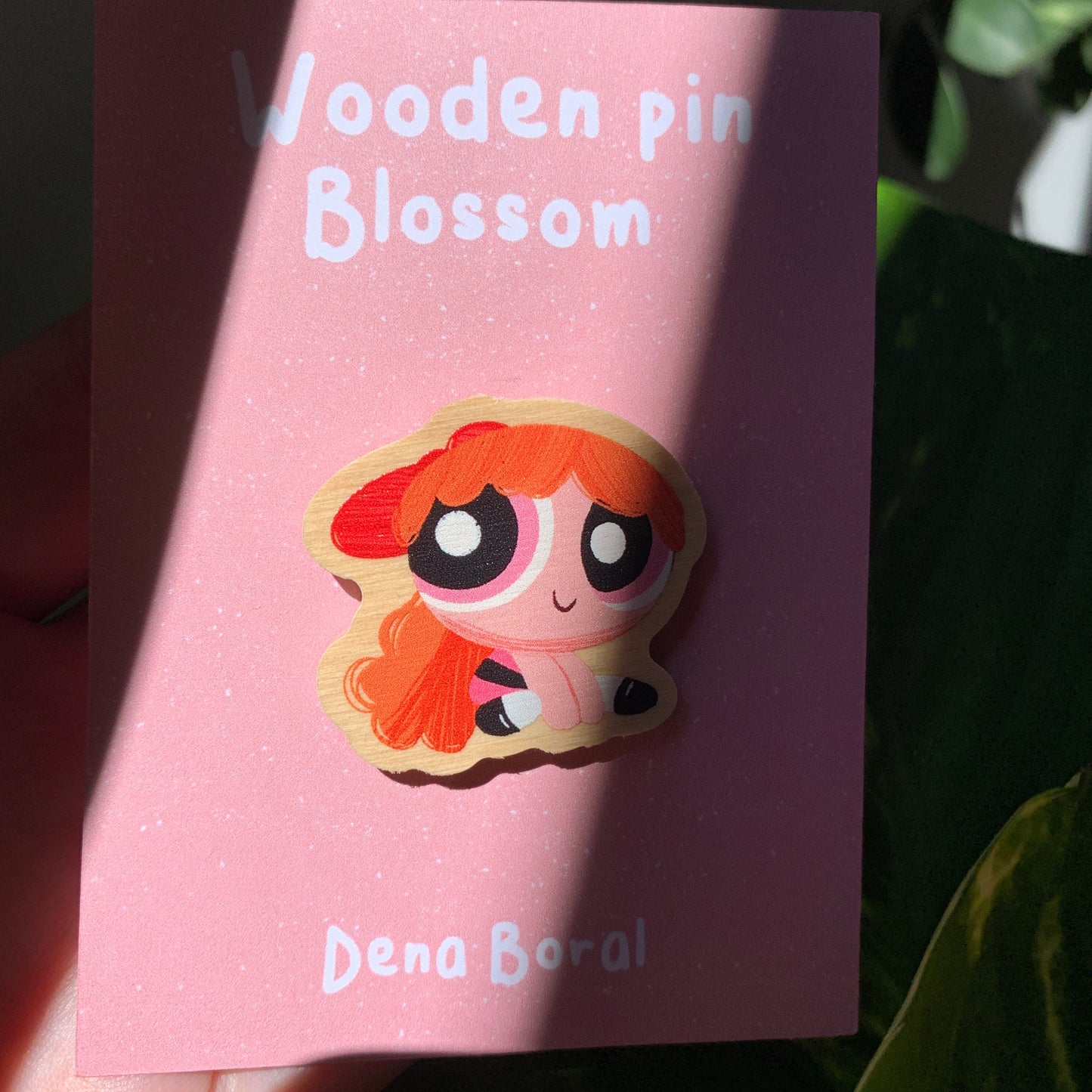 Pin de Madera Pétalo Las Supernenas | Blossom The Powerpuff girls Wooden Pin Badge | Las chicas superpoderosas Petalo