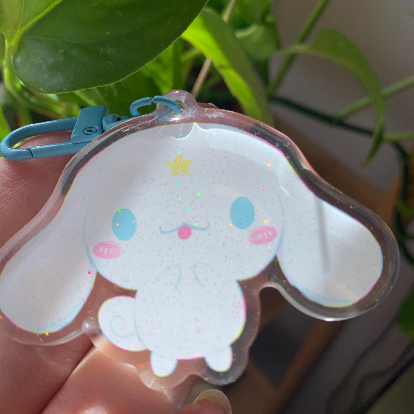 Cinnamoroll Keyring | Llavero acrilico epoxy con glitter | Colgante regalo llaves mochila