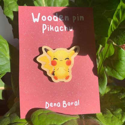 Pin de Madera Pikachu-poke|Pikachu-poke Wooden Pin Badge |