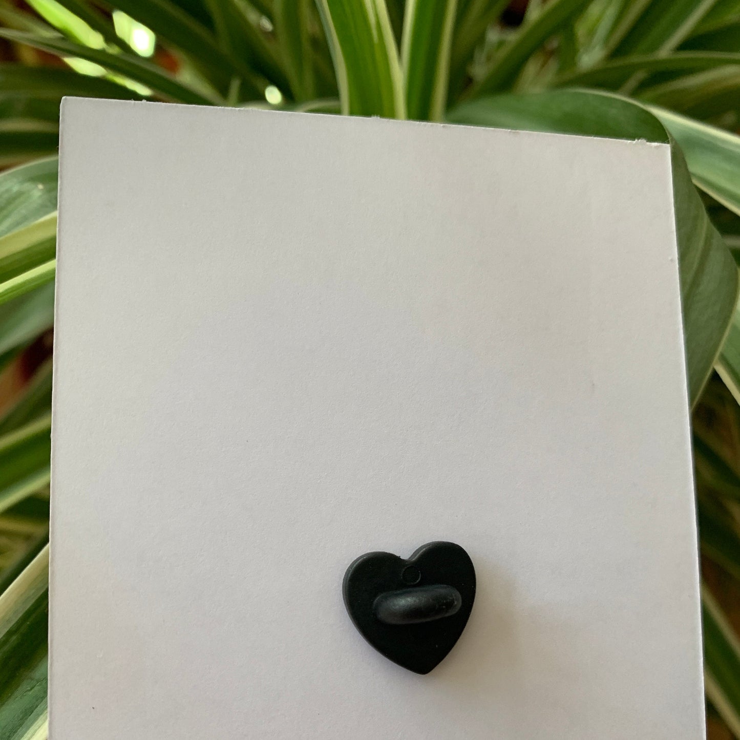 Pin de madera natural Baby Capybara diseño original