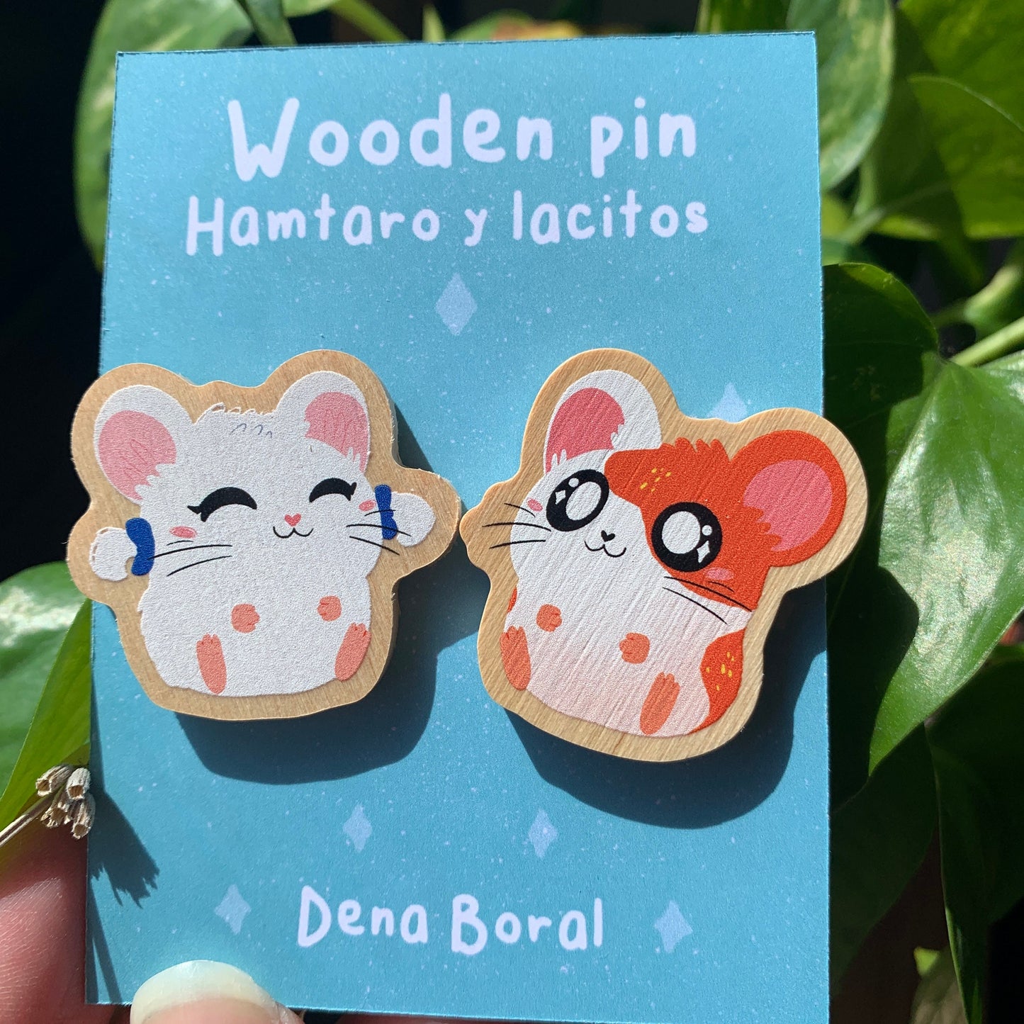 2 Pin Pack Hamtaro y Lacitos Bijou Pin de Madera Natural Ecofriendly Broche Mochila