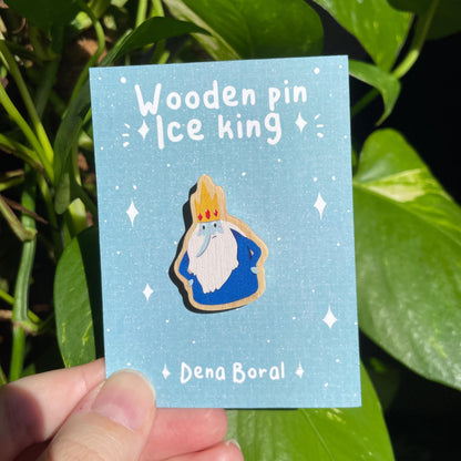Rey Hielo Pin de madera natural | Madera natural de pino | Colección Hora de Aventuras | Adventure Time Ice King