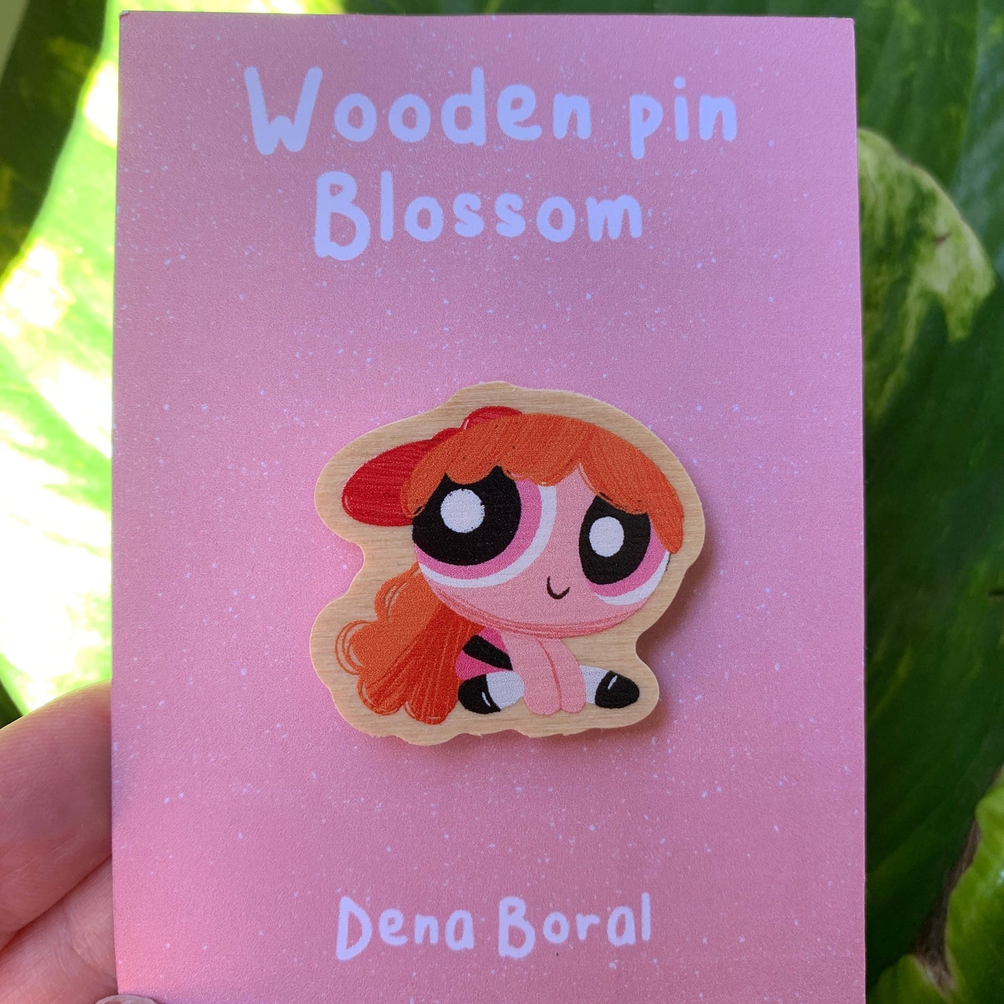 Pin de Madera Pétalo Las Supernenas | Blossom The Powerpuff girls Wooden Pin Badge | Las chicas superpoderosas Petalo