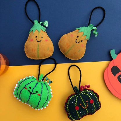 Calabaza Naranja Claro | Adorno de fieltro hecho a mano, diseño original. Decoración Arbol de Navidad Halloween