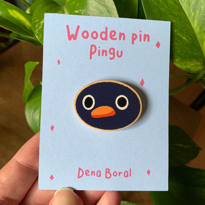 Pin de Madera Pingu Cara | Pingu Face Wooden Pin Badge | Meme Pingu