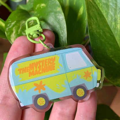 The Mistery Machine Keyring: Llavero acrilico epoxy | Colgante regalo llaves mochila | Furgoneta Scooby