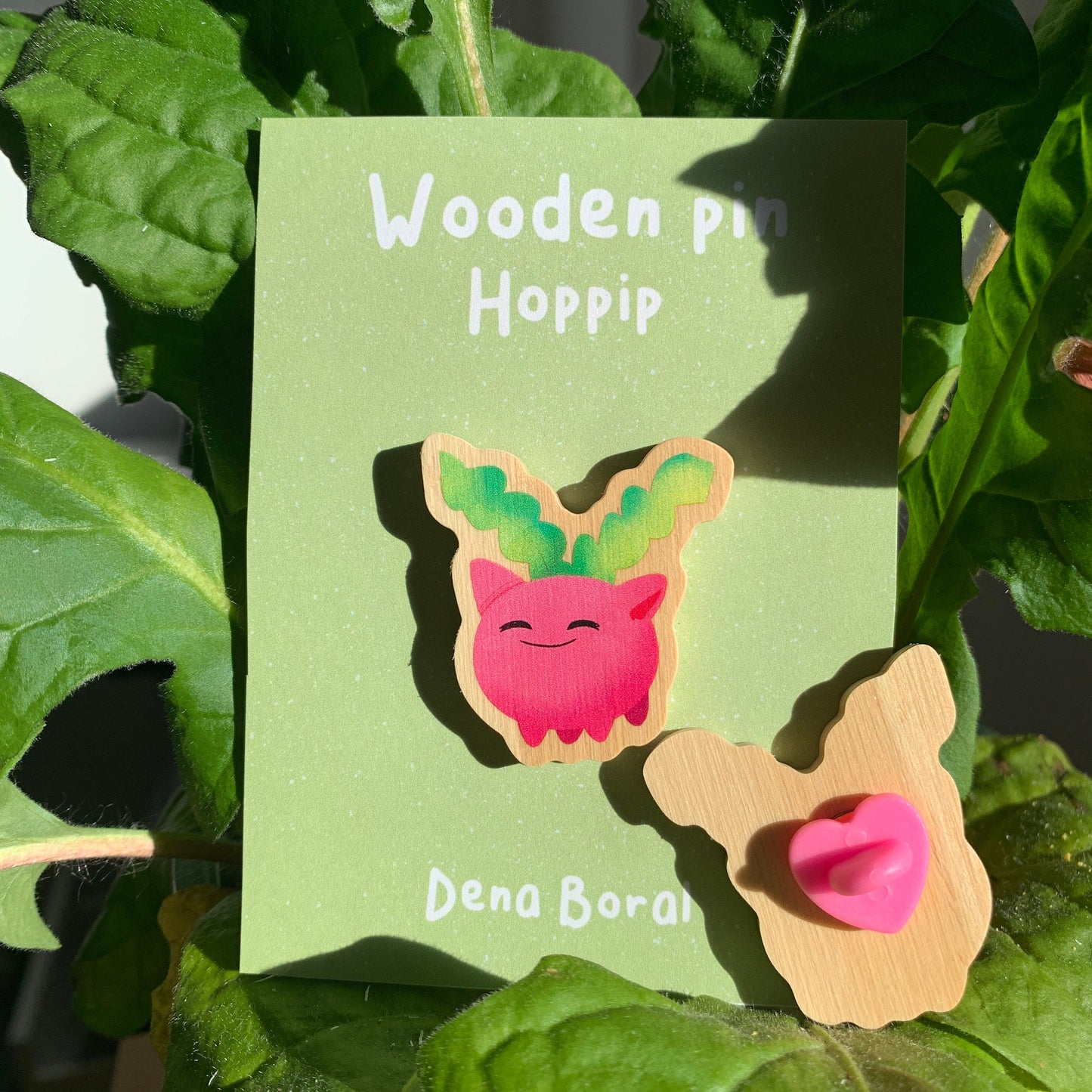 Pin de Madera Hoppip-Poke | Hoppip-Poke Wooden Pin Badge