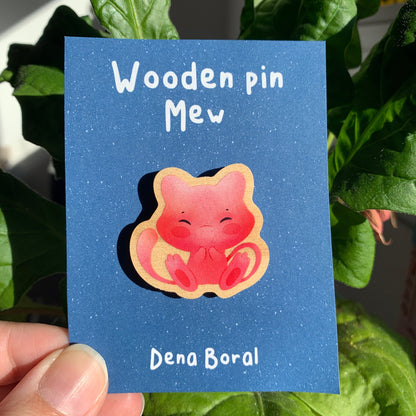 Pin de Madera Mew-poke| Mew  Wooden Pin Badge | Mew Poke