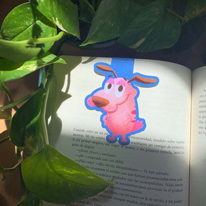 Agallas El Perro Cobarde Marcapáginas: Separador magnético, punto de libro hecho a mano