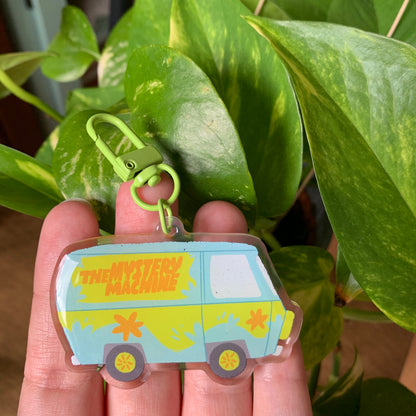 The Mistery Machine Keyring: Llavero acrilico epoxy | Colgante regalo llaves mochila | Furgoneta Scooby