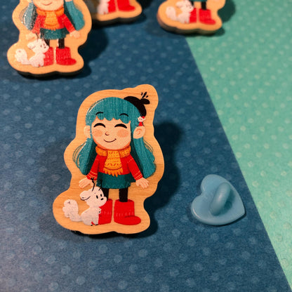 Pin de Madera Hilda | Wooden Pin Inspired Hilda The Series | Pin Original Regalo Eco Friendly Madera Natural