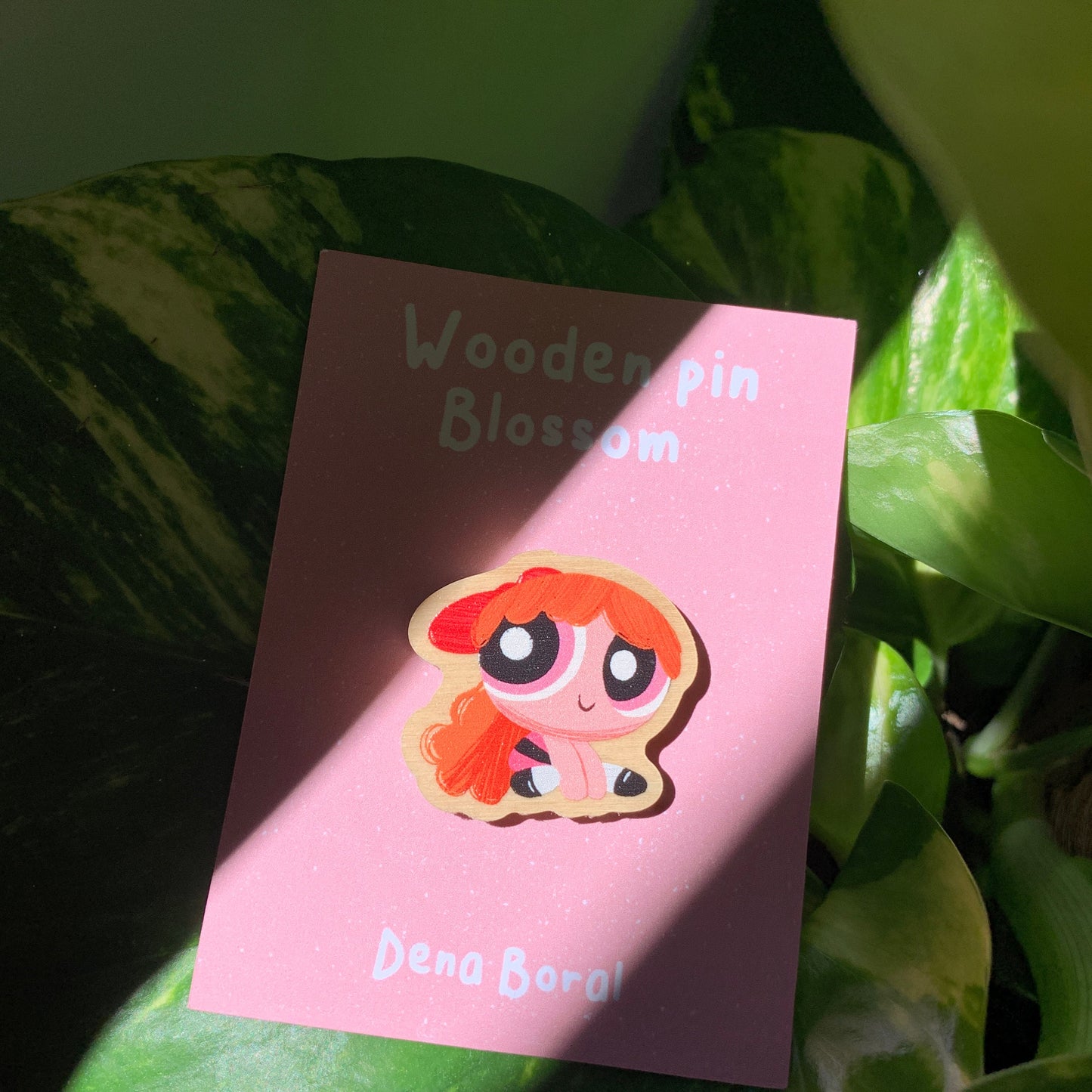 Pin de Madera Pétalo Las Supernenas | Blossom The Powerpuff girls Wooden Pin Badge | Las chicas superpoderosas Petalo