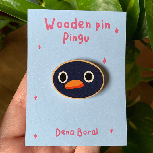 Pin de Madera Pingu Cara | Pingu Face Wooden Pin Badge | Meme Pingu