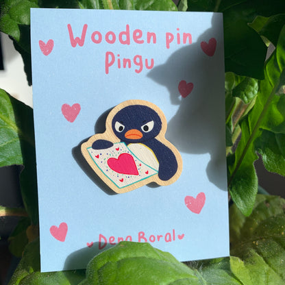 Pin de Madera Pingu enfadado San Valentin | angry pingu Wooden Pin Badge | Angry Pingu San Valentin