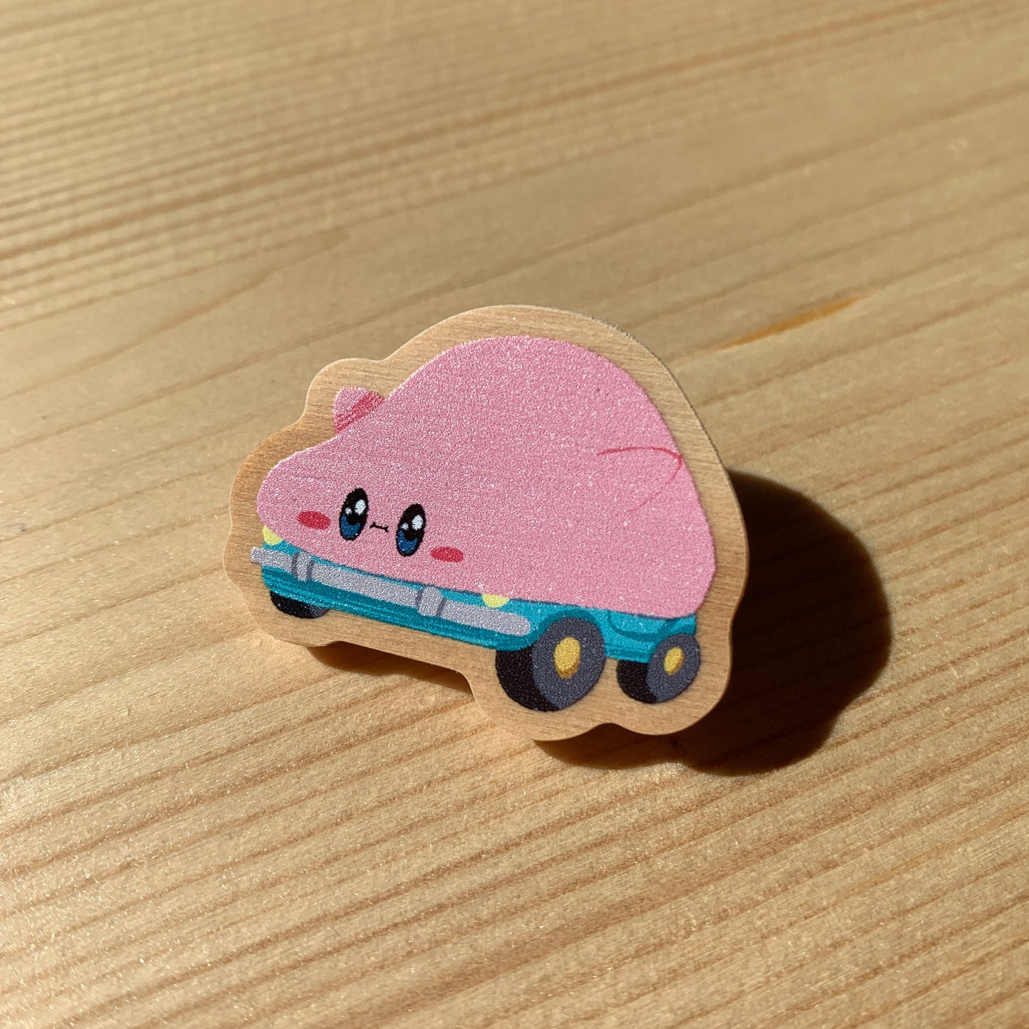 Pin de Madera Kirby Coche | Kirby Car Wooden Pin Inspired | Pin Original Regalo Eco Friendly Madera Natural