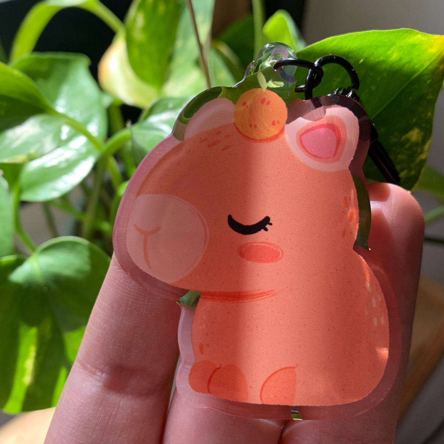Baby Capybara Keyring: Llavero acrilico epoxy, Colgante llaves mochila