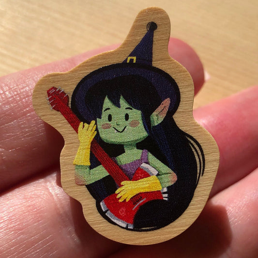 Pin de Madera Marceline Hora de Aventuras | Wooden Pin Inspired | Pin Original Regalo Eco Friendly Madera Natural