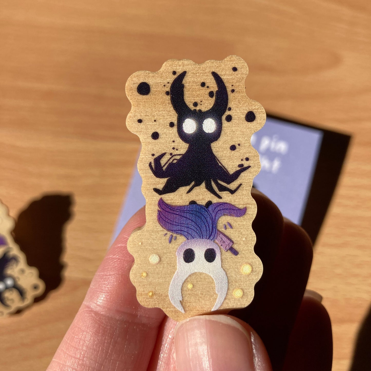 Pin de Madera Hollow Knight: Wooden Pin Inspired Videogame,  Original Regalo Eco Friendly Madera Natural