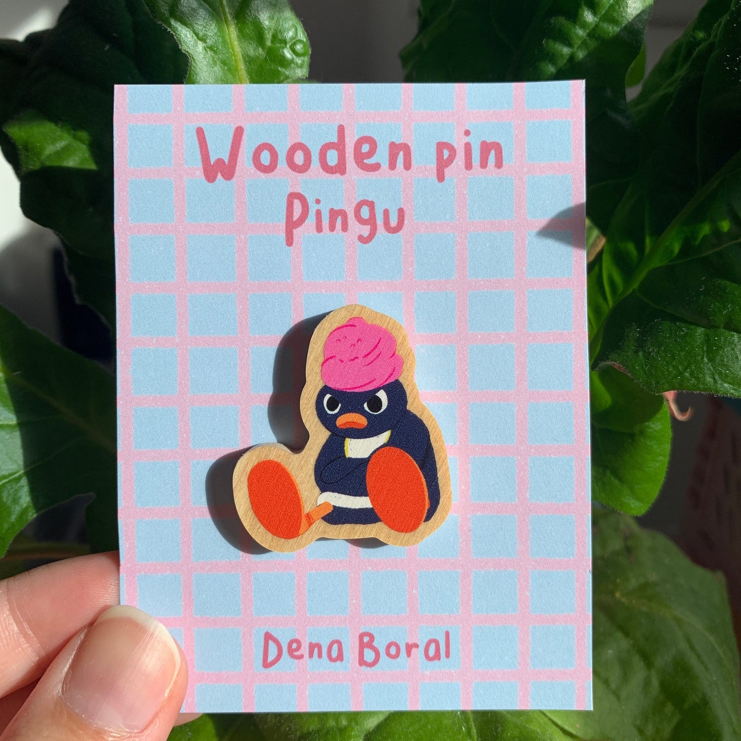 Pin de Madera Pingu enfadado | angry pingu Wooden Pin Badge | Angry Pingu