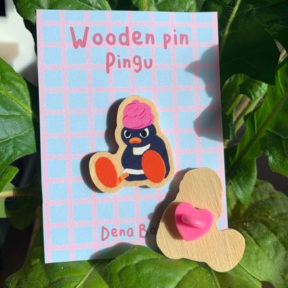 Pin de Madera Pingu enfadado | angry pingu Wooden Pin Badge | Angry Pingu