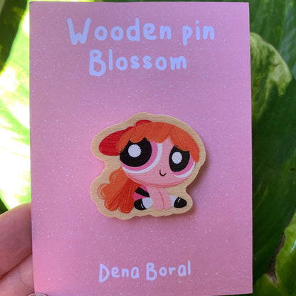 Pin de Madera Pétalo Las Supernenas | Blossom The Powerpuff girls Wooden Pin Badge | Las chicas superpoderosas Petalo