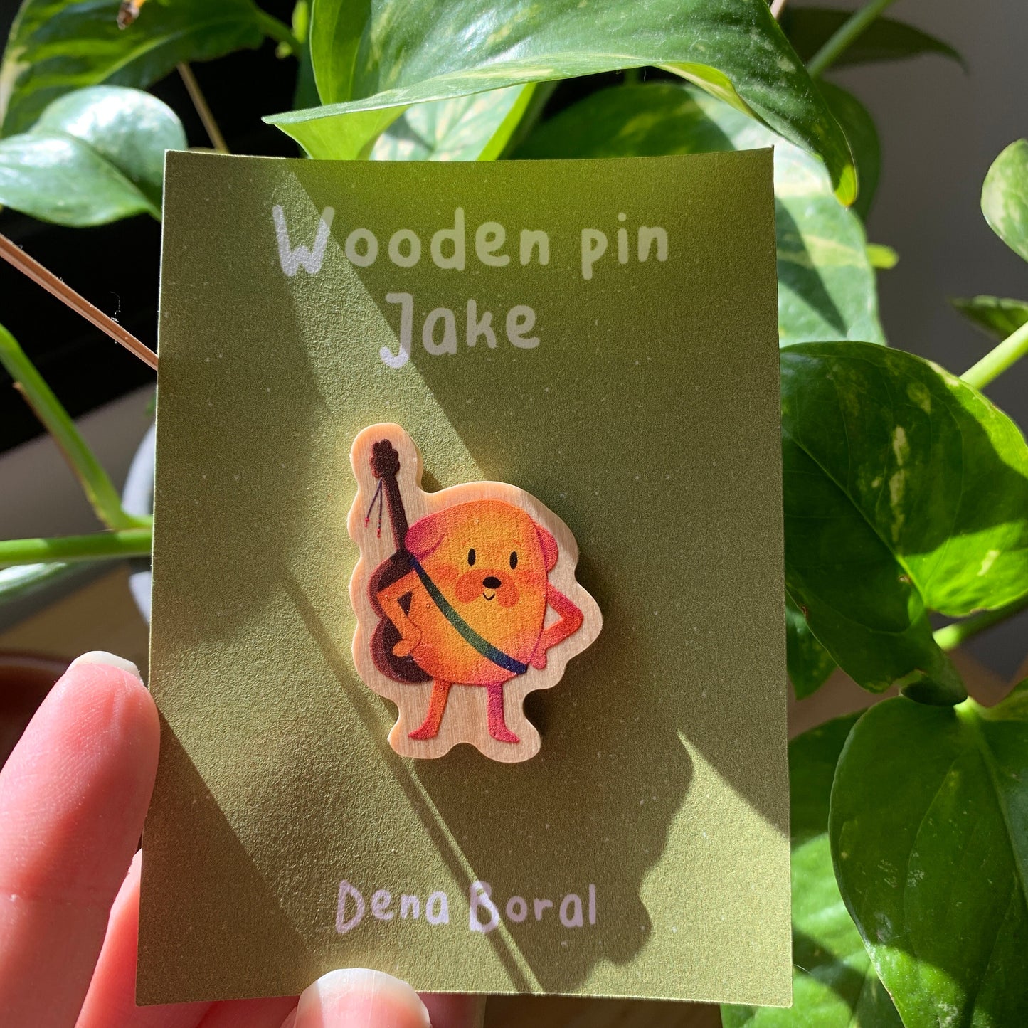 Pin de Madera Jake Hora de Aventuras | Jake el perro Wooden Pin Inspired | Pin Original Regalo Eco Friendly Madera Natural
